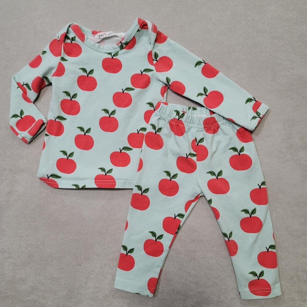 Petit peony apple pajamas set size 3-6 months. Cotton and spandex.